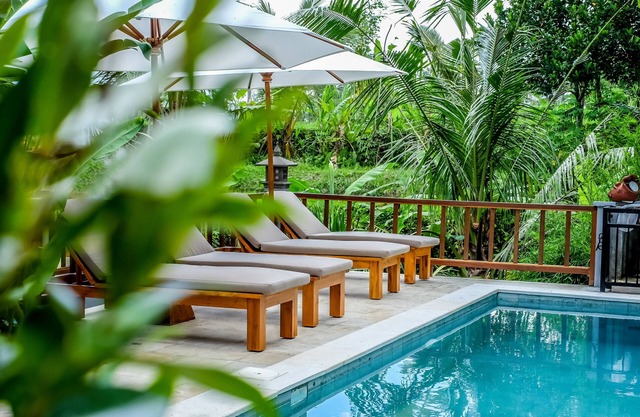 Pesantian Villa & Warung