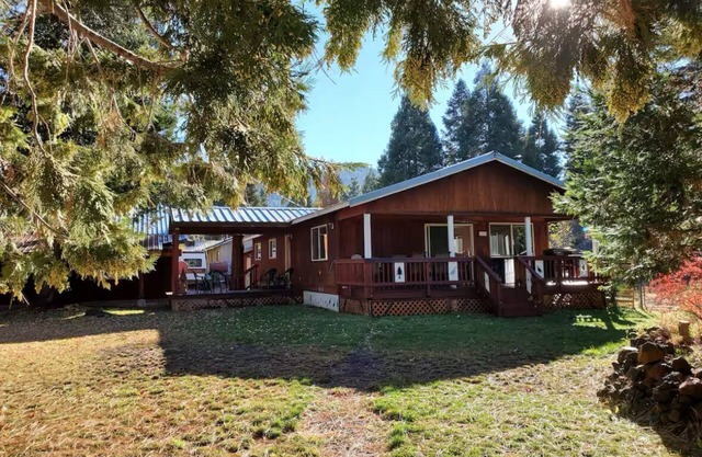 Pet friendly 3-bedroom house in Hamilton Branch