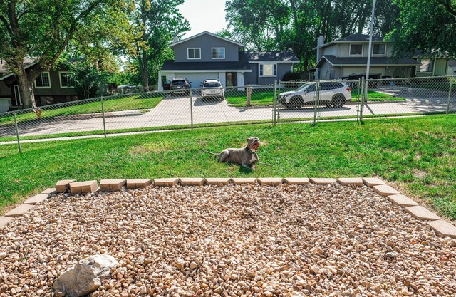 Pet Friendly 3BR Home w/ Private Deck + Puppy Shed