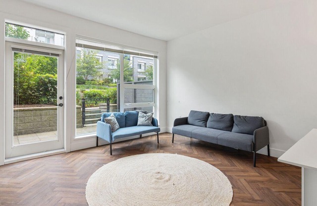 Pet-Friendly Apartment to Work or Relax