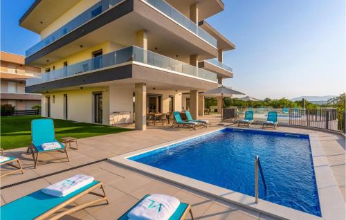 Pet Friendly Apartment In Malinska