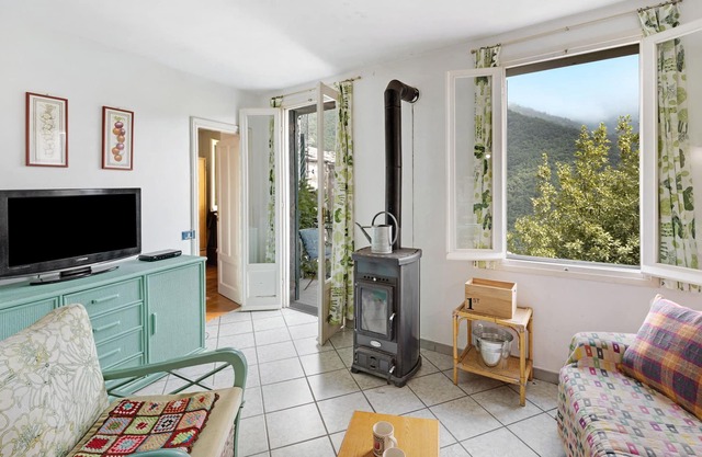 Apartamento "Peace and Nature" con vistas a la montaña y balcón; mascotas permitidas