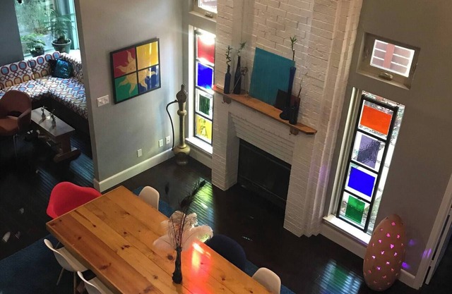 Pet friendly Bohemian townhouse with very private patio