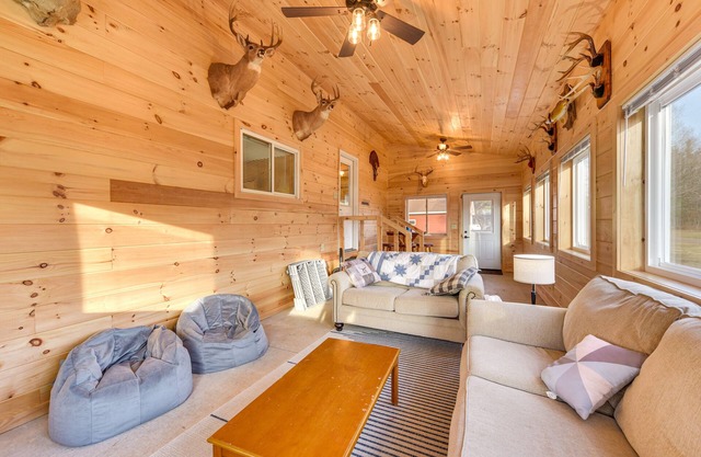 Pet-Friendly Couderay Cabin w/ Boat Dock + Grill!