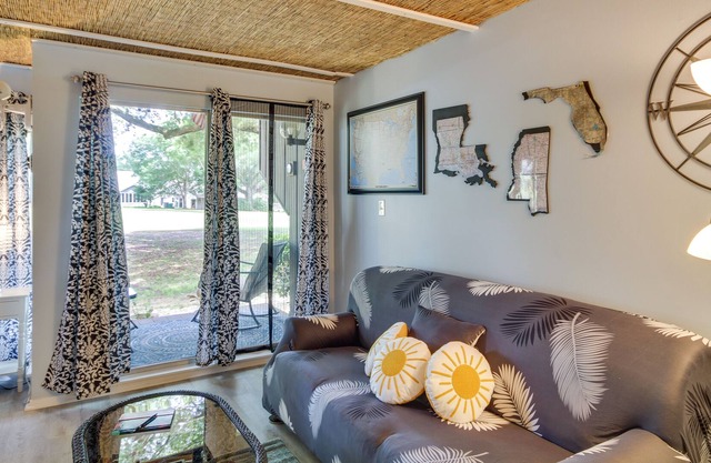 Pet-Friendly Diamondhead Studio w/ Shared Pool!
