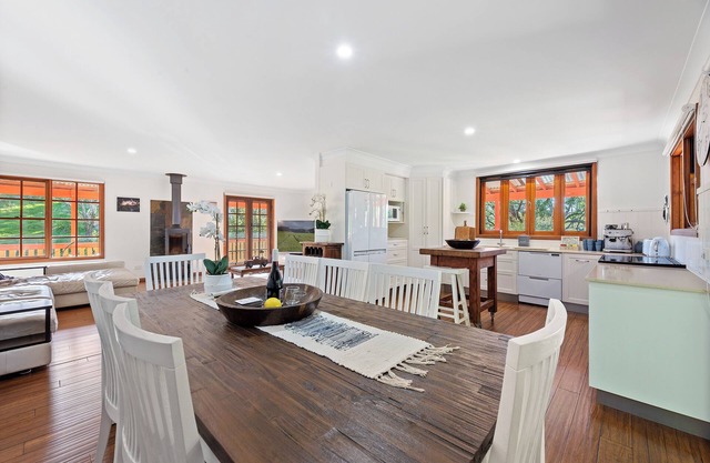 Pet Friendly Farm Stay in the centre of Tilba!