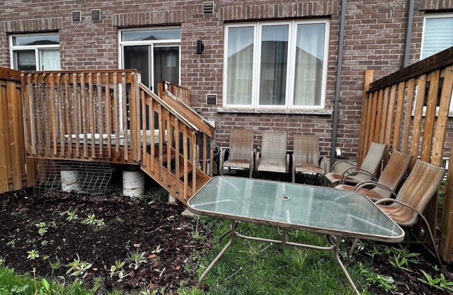 Pet-Friendly, Fenced home near Upper Canada Mall