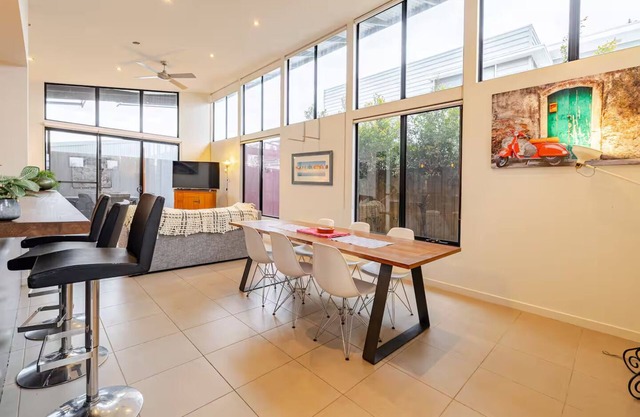 Pet Friendly, Flex Check-In/Out, Australiana Touch