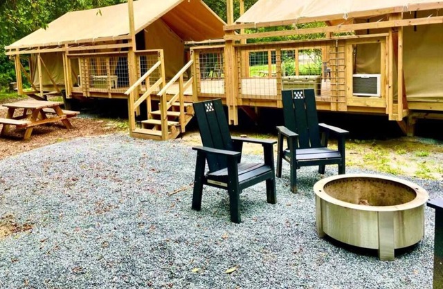 Pet-Friendly Glamping Retreat near Big Bradley Falls and Melrose Falls!