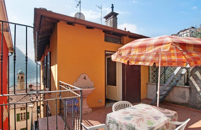 Apartamento vacacional que admite mascotas Casa Corinna junto al lago con terraza y Wi-Fi