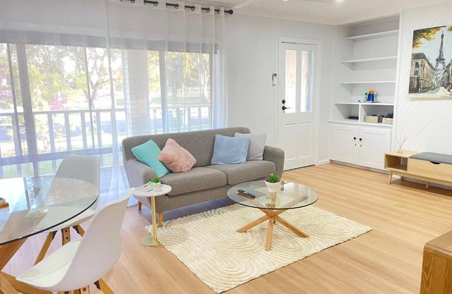 Pet friendly home in Albury