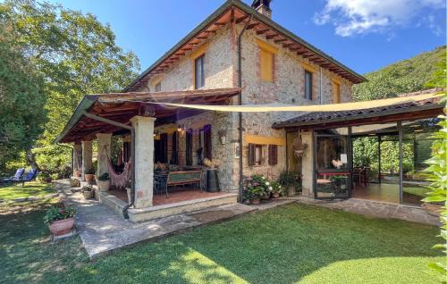 Pet Friendly Home In Frazione Mercatello
