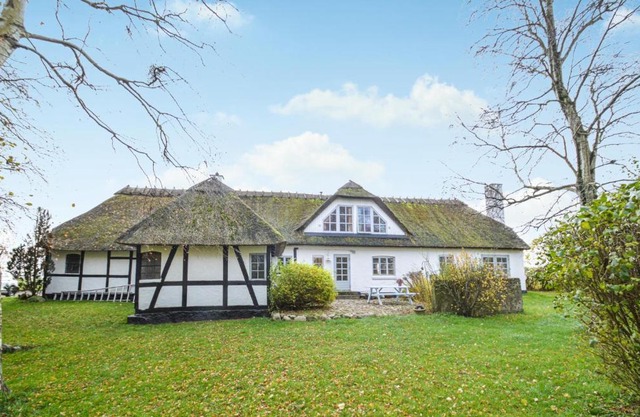 Pet Friendly Home In Kettinge With Wifi