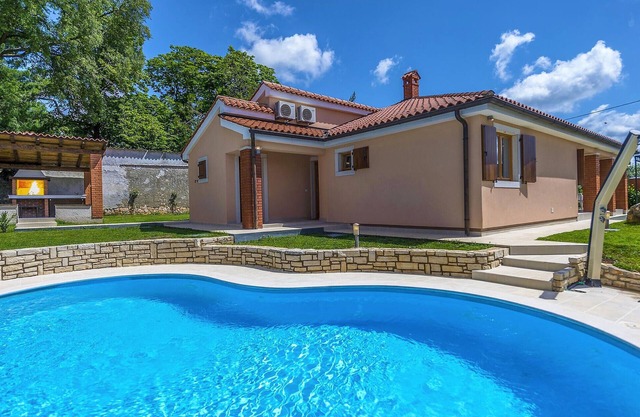 Casa que admite mascotas en Visnjan