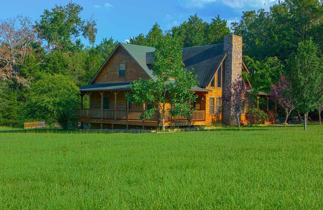 Pet-Friendly Jefferson Home Near Lake O’ the Pines
