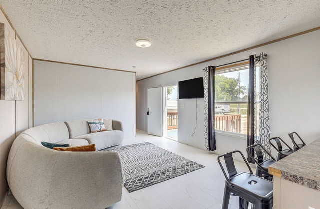 Pet-Friendly Kempner Escape Near Parks & Trails!