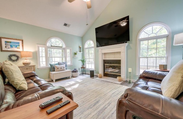 Pet-Friendly LaGrange Vacation Rental with Deck!