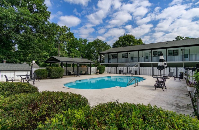 Pet-Friendly Lakefront Studio – Canoes, Pool, Tennis, and Resort Perks at Historic Mill House Lodge!