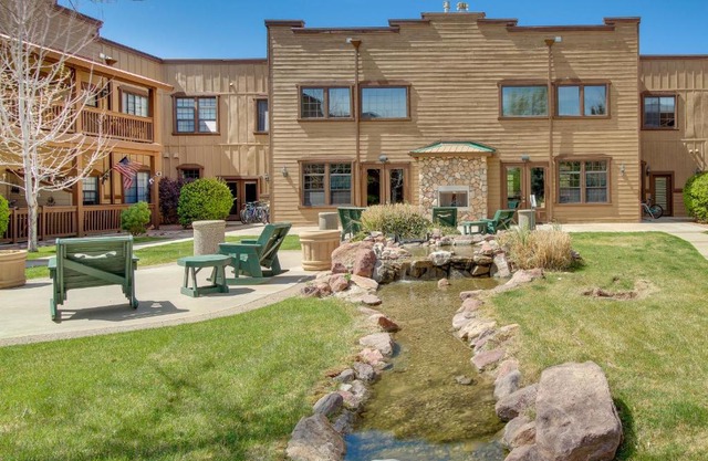 Pet-Friendly Overgaard Condo with Amenity Access!