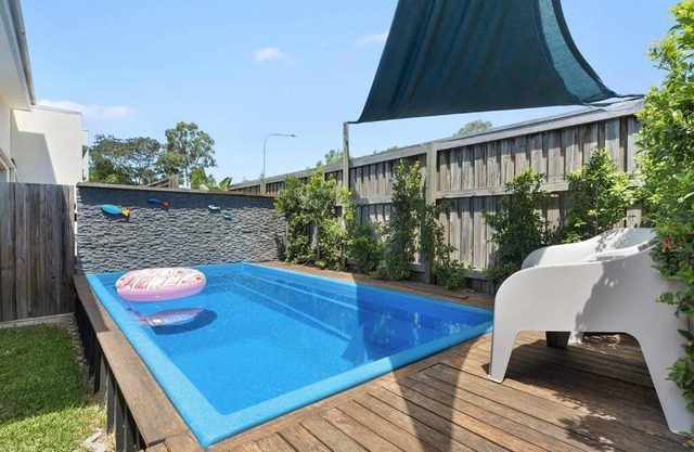 Pet Friendly, Pool and More in Maroochydore