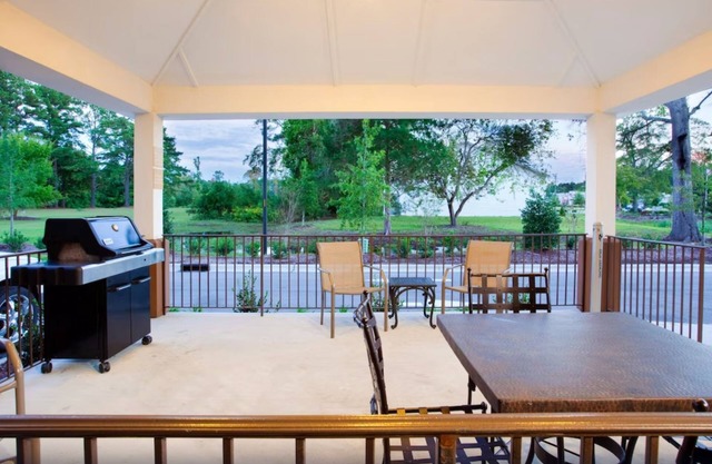 Pet-Friendly Retreat near New Bern's Attractions