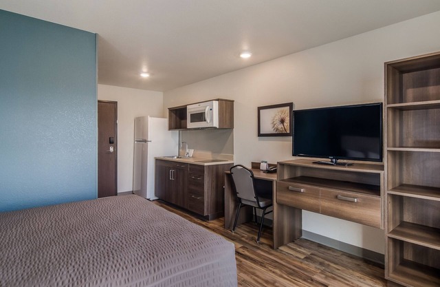Pet-Friendly Room Near Falls Park on Reedy and Downtown Greenville Fun