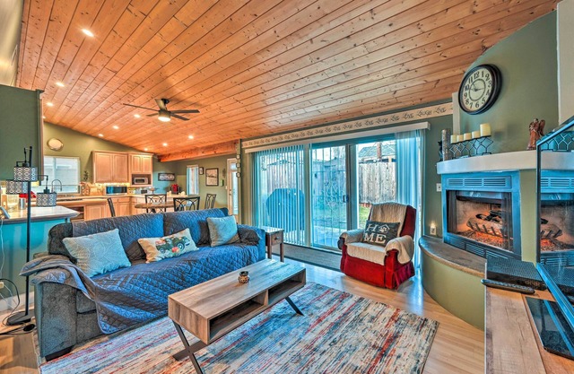 Pet-Friendly San Diego Home: 5 Mi to Beaches!