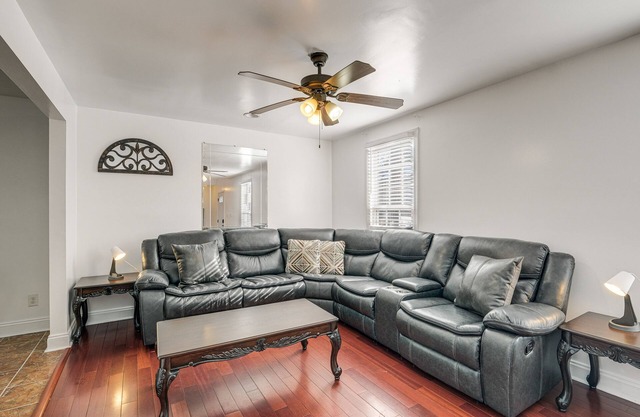 Pet-Friendly Silver Spring Home: 2 Mi to Downtown!