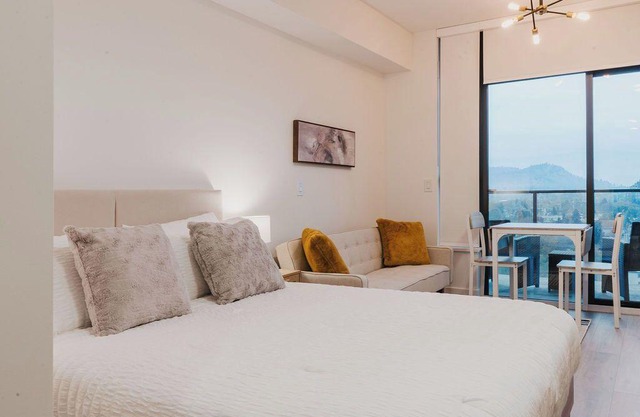 Pet-Friendly Studio in Kelowna