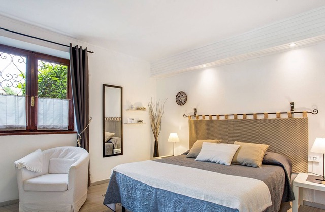 "Monolocali en Casa con Giardino" con aire acondicionado, Wi-Fi, jardín y terraza