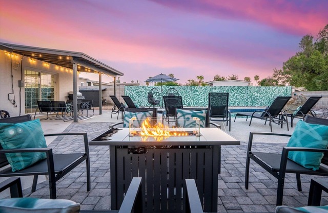 Pet-friendly stylish retreat with private pool, spa, ping pong, foosball + more!