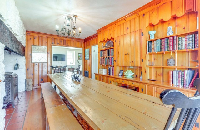 Pet Friendly: Historic East Stroudsburg Manor