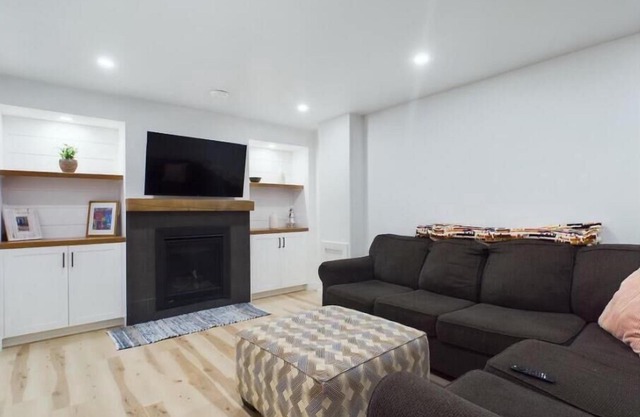Pet friendly vacation home in Southampton - 4 bed - 2 bath - Shell Cottage