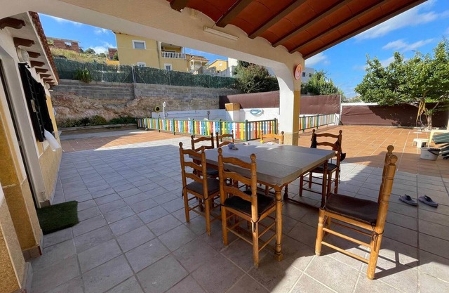 Casa Vacacional El Vendrell con Piscina