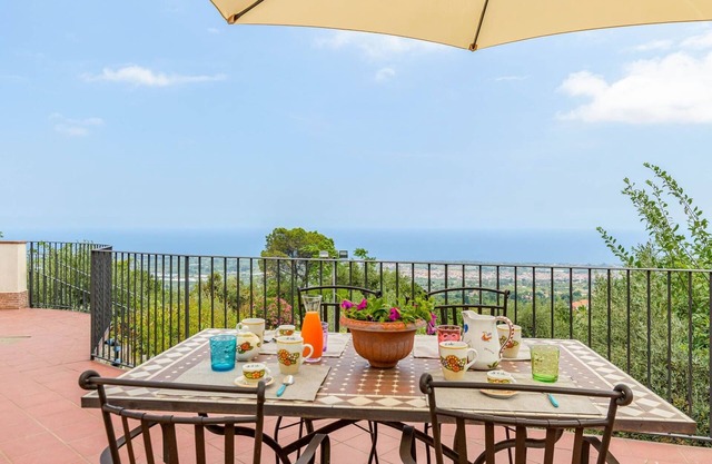 Belvilla by OYO Villa Aloe Charming House