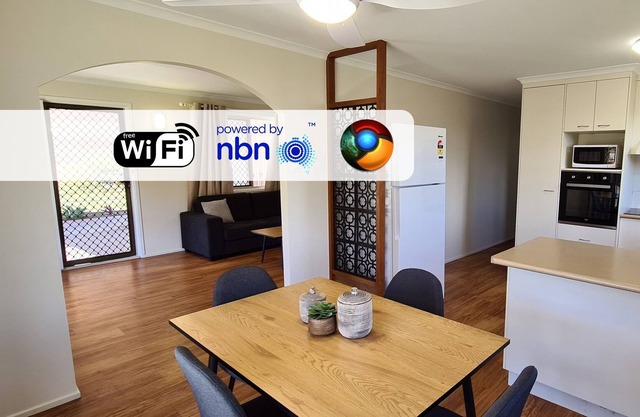 Pet & Tradie Friendly house with Bedroom Aircons