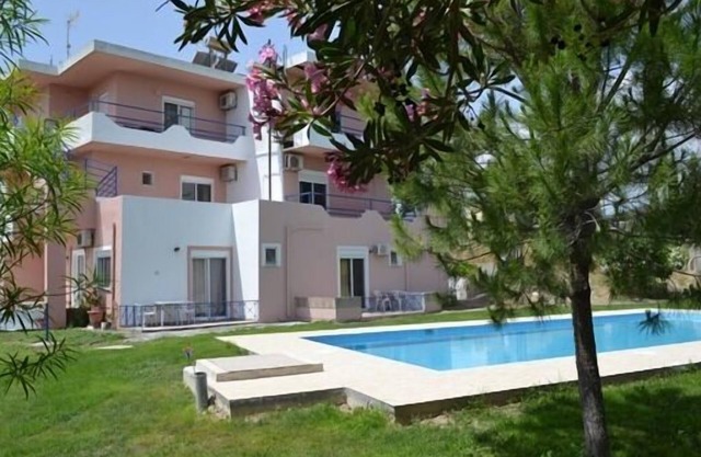Petasos Apartments