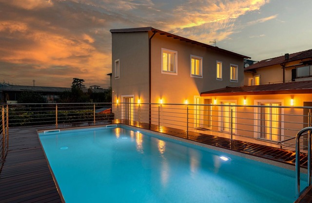 PETIT HOTEL