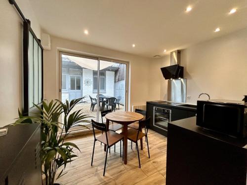 Petit Paradis - Terrasse privée - 100m de la gare