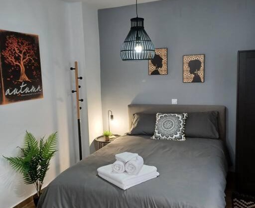 Petite suite with backyard.