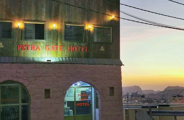 Petra Gate Hotel