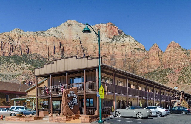 Petty Ranch Inn