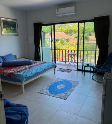 Petunya Phuket Guest House