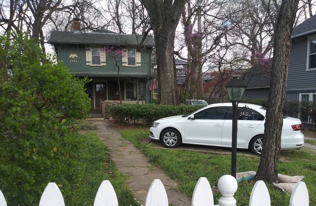 PGA Comfortable Home-Historic Swan Lake Neighborhood
