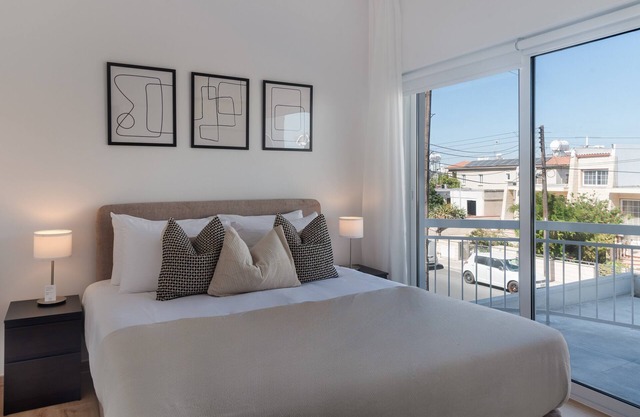 Phaedrus Living: City Breeze Residences Finesse