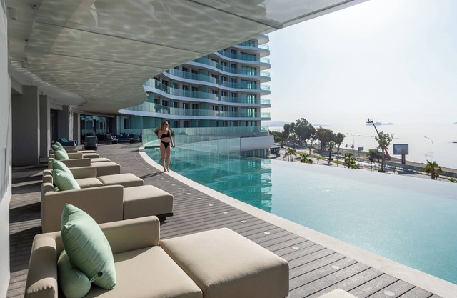 Phaedrus Living Del Mar Suite 311