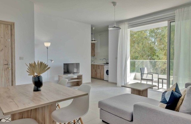 Phaedrus Living: Eolus Residences Aphrodite
