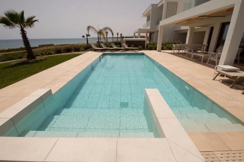 Phaedrus Living: Serenity Waves Villas No.2