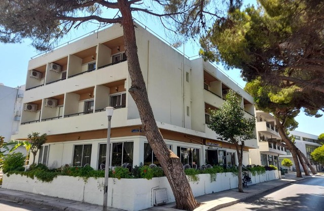 Phaethon Hotel
