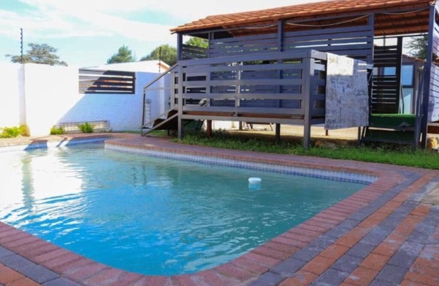 Phakela Cottages